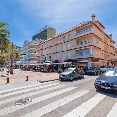 شقة Front Puerto Playa Ii فوينخيرولا
